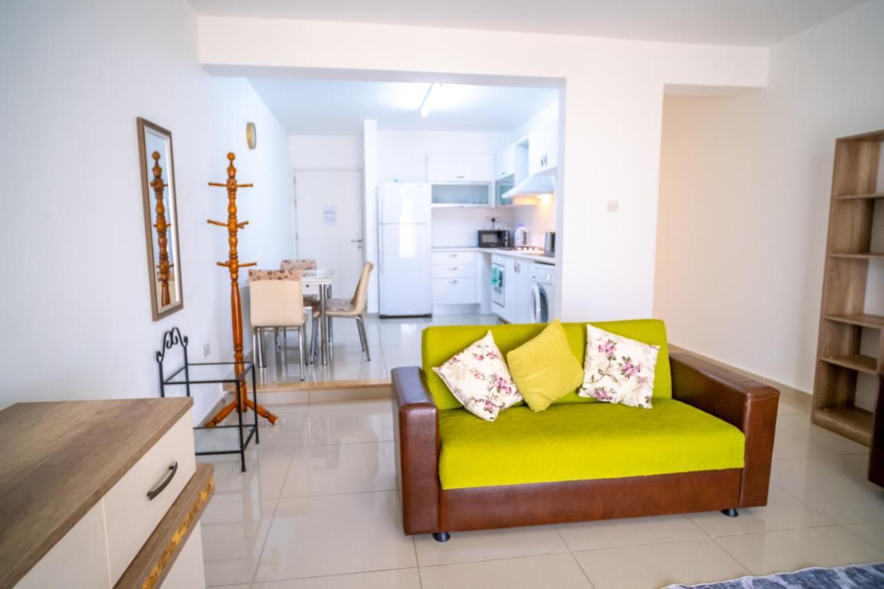 Spacious Three-Bedroom Apartment With Sea View A3 Kyrenia  Extérieur photo