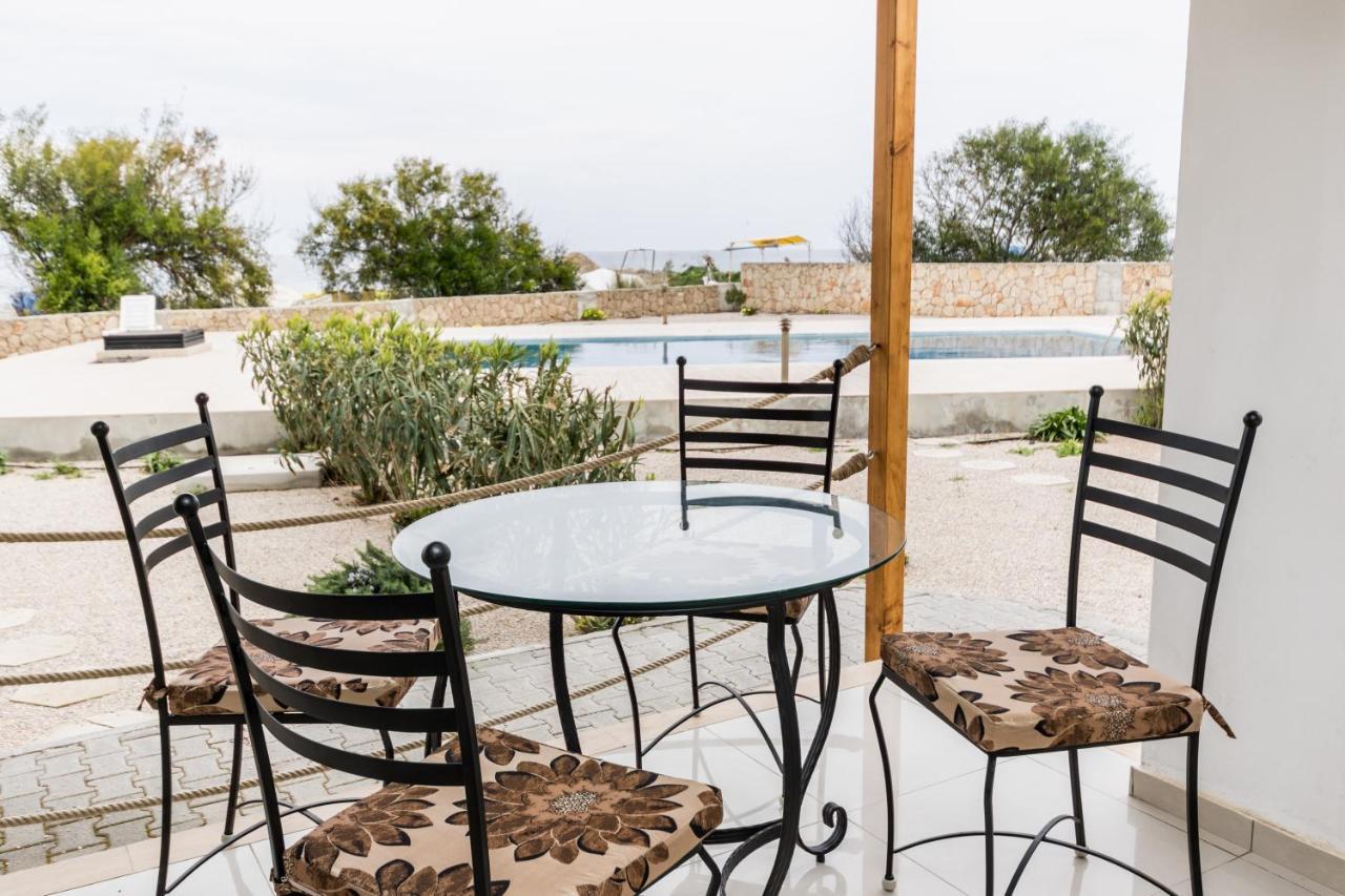 Spacious Three-Bedroom Apartment With Sea View A3 Kyrenia  Extérieur photo